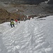 Ein paar Schneefelder gibt's im Aufstieg zum Rot Grätli zu überwinden (Nordseitig halt)
