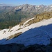 Blick zurück zum Grat, bevor der letzte leichte Gipfelaufstieg kommt. 