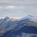<b>Catena Pizzo Erra (2416 m) - Matro (2172 m). Sullo sfondo svetta lo Scopi.</b>