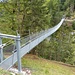 die Hängebrücke 111m lang, 111m über Schluchtgrund