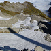 Der Schatten der Antenne über dem nördlichen Lappen des Blau Schnee, welcher 2012 und 2013 wieder auferstanden ist. 