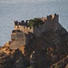 Die Ruine der Burg Volterraio<br /><br />La rovina del castello del Volterraio