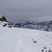 An der schwachen Schulter unterhalb des Gipfels erblickt man die Heiterwand in voller Pracht.