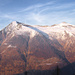 Zwei sehenswerte Berggestalten: Pizzo di Vogorno und Madone