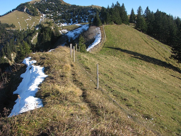 Weg von der Zwölferspitz Richtung Moarbichl zum Hochgerngipfel