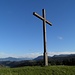 Das Kreuz steht nicht auf dem höchsten Punkt des Ochsenbergs, dort oben gibt es weder Aussicht noch eine Markierung