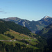 Knapp 100 Höhenmeter über Faschina, öffnet sich der Blich nach Nordosten. <br />Links der [http://www.hikr.org/tour/post49428.html Hirschberg], rechts Diedamskopf.