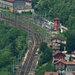 Das Bahnhofsgelände von Varzo, mittels Teleoptik gesehen von der Alpe Dai.