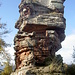 Turmfelsen der Ruine Anebos