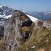 Rückblick vom Maisander (2136m) zu den Gratbuckel. Dahinter versteckt ist der Sinsgäuerjochlistock (2145m).