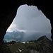 Hochgernhöhle im Mai, Blick Richtung Moarbichl und Zwölferspitz