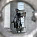 statua di Oliver Goldsmith all'esterno del Trinity College