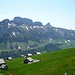 Die Hütten der Alp Sigel