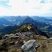 Ausblick vom Gipfelsteinmann der Stäfeliflue zur Blaue Tosse, Schimbrig und Co.