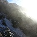 Blöderweise zieht nach nur 3 Stunden Kletterzeit schon der erste Nebel auf und Nebel bedeutet noch größere Kälte :(