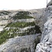Grotto Mountain bietet in einem riesigen Einschnitt unzählig viele Kletterrouten an den Wänden.