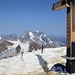 Gipfelfoto mit Königsspitze und Ortler.