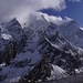 Das mächtige Gebirge im Norden des Manaslu: Larkya Himal, Naike Himal und Manaslu North versammeln sich da.