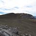 Am Plateau angekommen ist der Gipfel nicht mehr weit weg, allerdings noch außer Sicht.