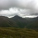 Kirk Fell Und Great Gabel. Schön zu erkennen das Schuttband " little hell Gate". Der erste Aufstieg der Tour.