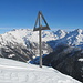 Das erste Gipfelkreuz auf 2400 m