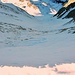 Das grosse Nordwestcouloir beginnt knapp 60 Meter unter dem Gipfel und ist zwischen 35° und 40° steil. Es eignet sich bestens für eine anspruchsvolle  [tour47585 Skitour]. 
