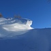 Windgeformter Schnee
