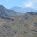Blick zum Teide und Pico Viejo vom Rand der Hochebene aus.