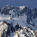 Aussicht vom Gemsstock (2961m) im Zoom zum Winterberg mit den beiden höchsten Urnergipfeln Dammastock (3630,3m) und Schneestock (3608m).