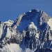 Aussicht vom Gemsstock (2961m) im Zoom auf den wuchtigen Oberalpstock / Piz Tgietschen (3327,8m).