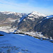 Tiefblick von 1000 m nach Au und Schoppernau, hinten der Diedamskopf. Die Zeiten, in den ich es dort im Winter auf bis zu 35 Pistentage brachte, liegen schon lange zurück ;-)