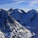 Aussicht vom Aussicht vom Piz Surlej (3188,4m) zum höchsten Berg Graubündens, dem Piz Bernina (4048,6m). Rechts sind die Beinaheviertausender Piz Scerscen (3971m) und Piz Roseg (3937m).