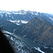 Blick vom Pitzenegg hinunter zum Heiterwanger See und zu den Tannheimer Bergen.<br />(Leider ragt der Kamerariemen links ins Bild hinein.)