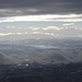 nur kurz lichten sich die Wolken und geben für Sekunden den Alpenkamm frei (von EMJ bis zu Balmhorn und Altels)