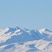 Zoom in die Medelsergruppe. Im Bildvordergrund dürften die endlosen, weiten Hochflächen im Val Lumnezia zu sehen sein (Um Su?)
