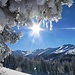 Glitzernde Sonne über den Skibergen von Furna