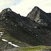 Die Maroispitze (2.548m) und der Stubener Albonakopf (2.654m) über der Maroischarte (2.456m).