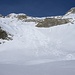 Die steilen Abfahrtsmeter vom Gipfel direkt zum Gletscher hinunter.