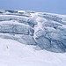 Il primo ghiacciaio incontrato, oggi non esiste più, in questo posto c' é solo pietra circondata da un nevaio come si vedrà in una foto più avanti. (foto Agosto 1972)