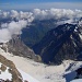 Tiefblick zum vieldiskutierten Gletschersee und nach Grindelwald
