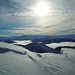 Direkt an der Gipfelwächte geht's bergan, immer mit tollen Ausblicken in die Hohen Tauern!