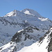 Blick beim Aufstieg zum Urgjoch zum Furgler. Ins Kar unter dem Furgler führten Skispuren.