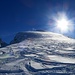 Das Pultdach zum Selun-Gipfel - breit genug für viele Spuren - aber dem stürmischen, eiskalten Wind voll ausgesetzt