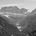 im Süden: Zermatter Breithorn, davor  Gornergrat