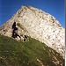 Poncione Rosso (2505 m), der Trick ist, den leichtesten Durchstieg durch die von hier nur scheinbar glatten Platten zu finden