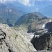 Primo affaccio, in cresta sulla parete Nord con Alpe di Campo, quasi 1000m più sotto.