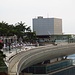 Der Pool auf dem Dach des Marina Bay Sands ist weltberühmt - Für Touristen allerdings nicht direkt zugänglich