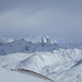 Mächtig ragt der Piz Linard hervor. Vorne das Davoser Skigebiet am Jakobshorn
