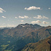In der Bildmitte, mit dem kleinen Gletscher,die Scopigruppe. Links der Pizzo<br />del Corvo 3015m, in der Mitte der Scopi 3190m und rechts der Piz Miez<br />3119m.