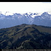 Mount Olympus (links), Mount Fairchild und Mount Carrie (rechts) hinter dem Hurricane Ridge vom Klahhane Ridge, Olympic NP, Washington, USA